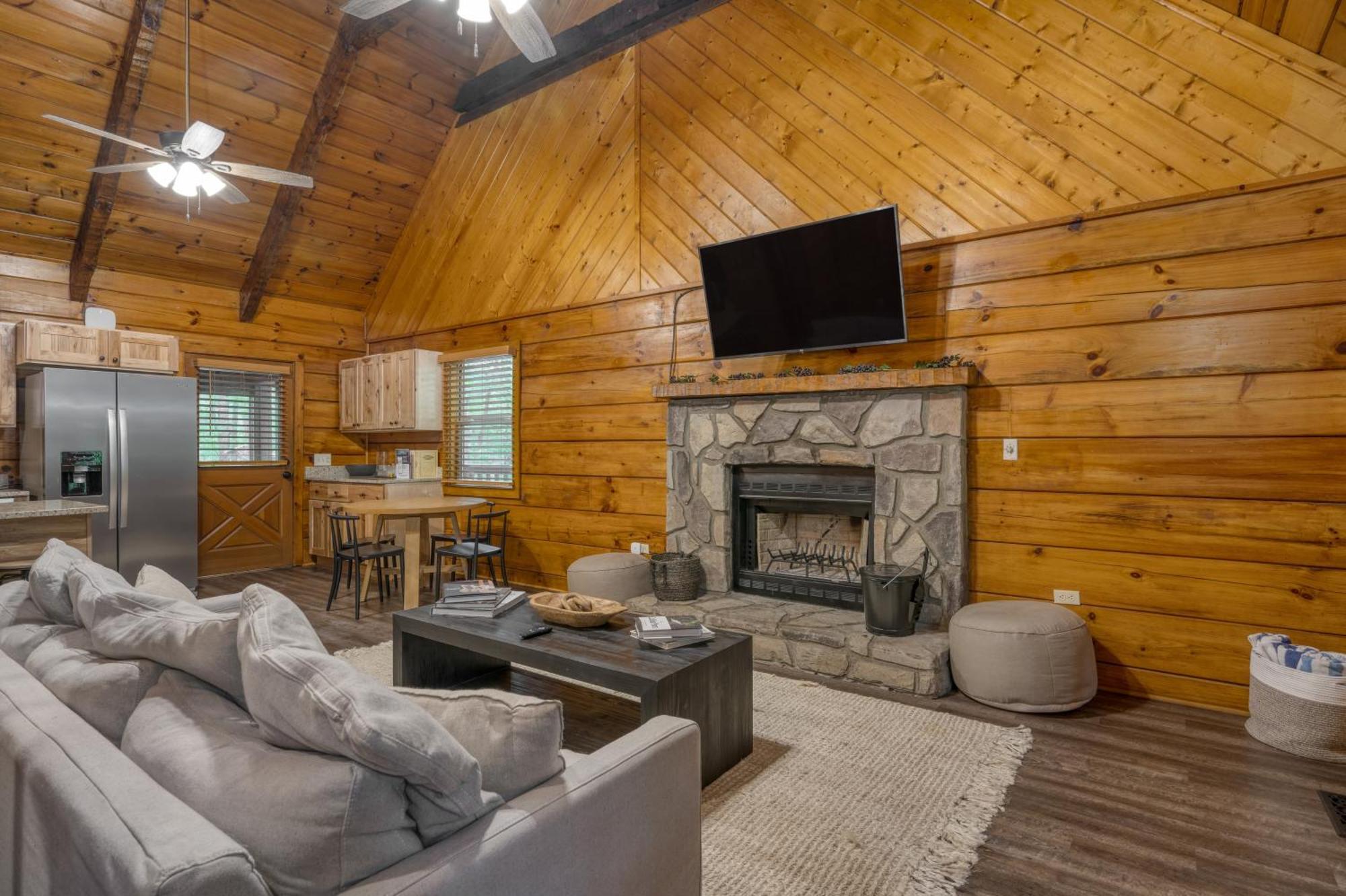 Dudley I By Avantstay Cosy Cabin W Hot Tub Incredible Views Pigeon Forge Kültér fotó
